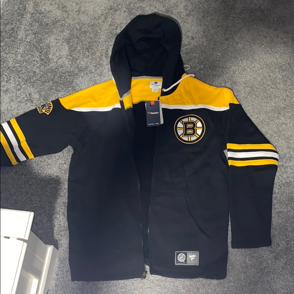 bruins zip down sweatshirt